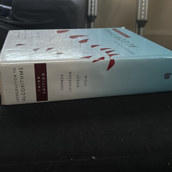 Introduction to Algorithms Textbook Third Edition - Picture 2 of 3